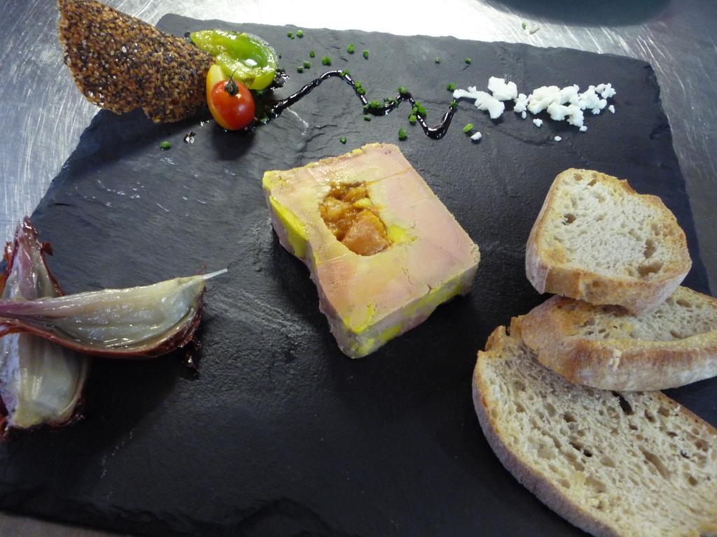 Logis Hotel Restaurant Planes Saillagouse Dış mekan fotoğraf