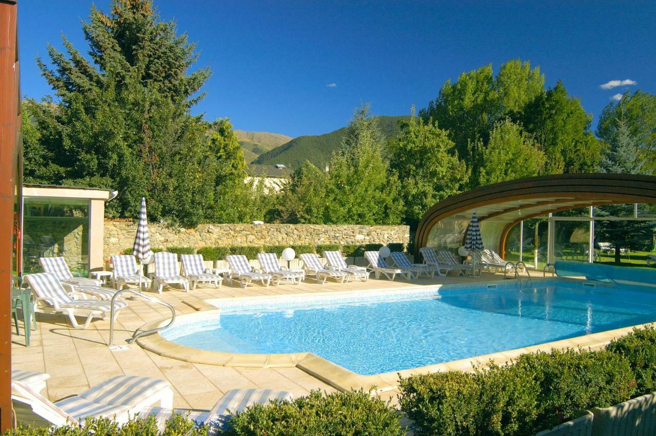 Logis Hotel Restaurant Planes Saillagouse Dış mekan fotoğraf